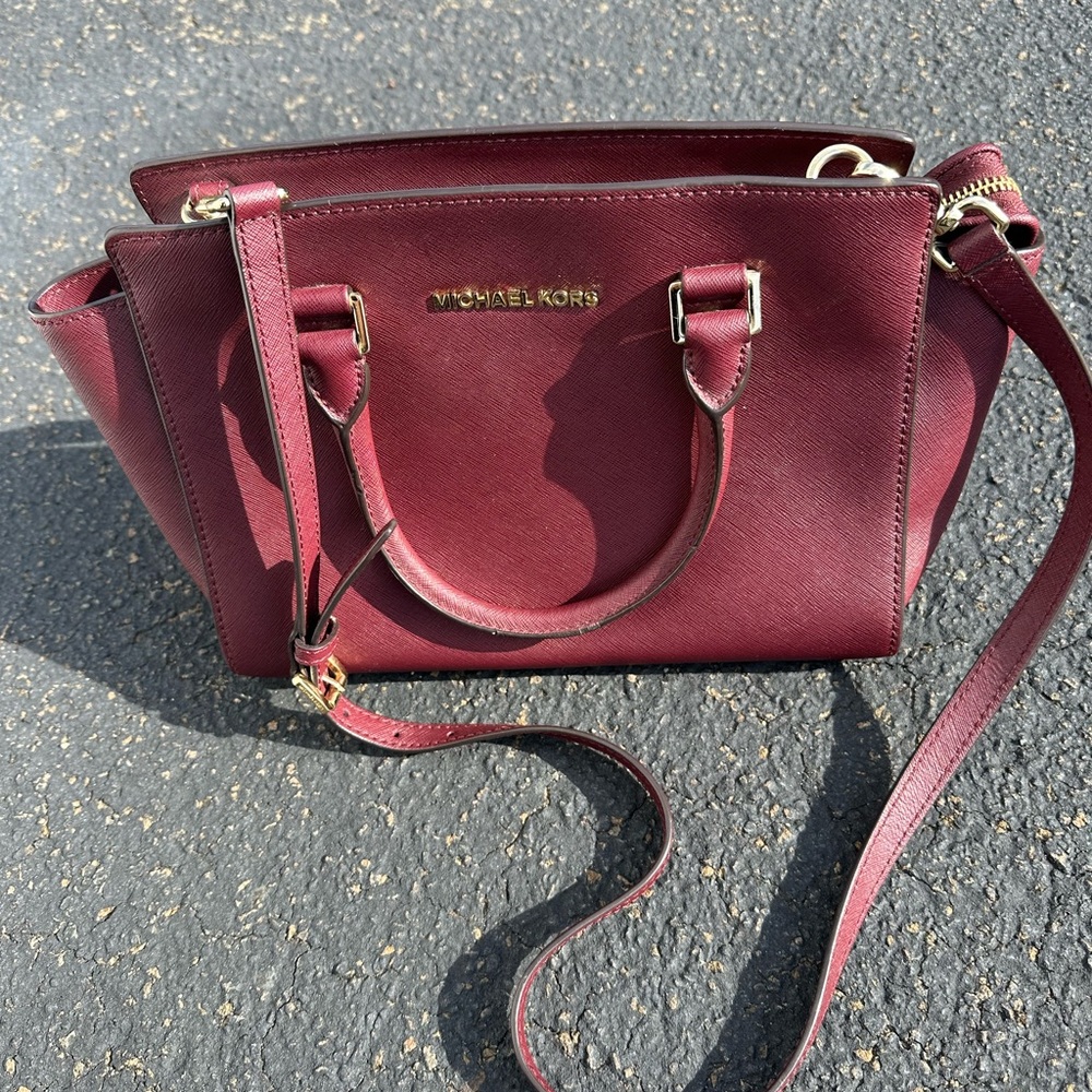 Michael Kors Selma Saffiano Leather Medium Satchel Color - Maroon